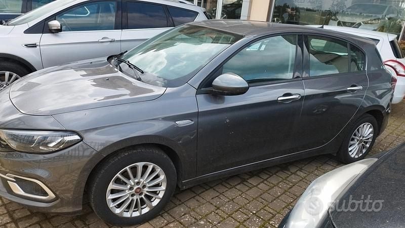 Usata Fiat Tipo Sport 131 CV (96 kW) 2021 Grigio Berlina