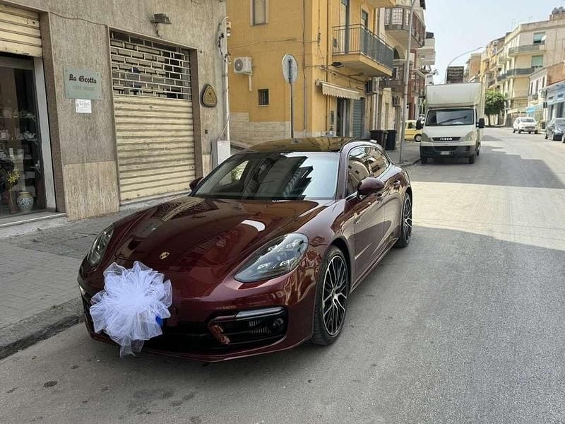 Usata Porsche Panamera Sport Turismo 560 CV (411 kW) 2021 Rosso Berlina