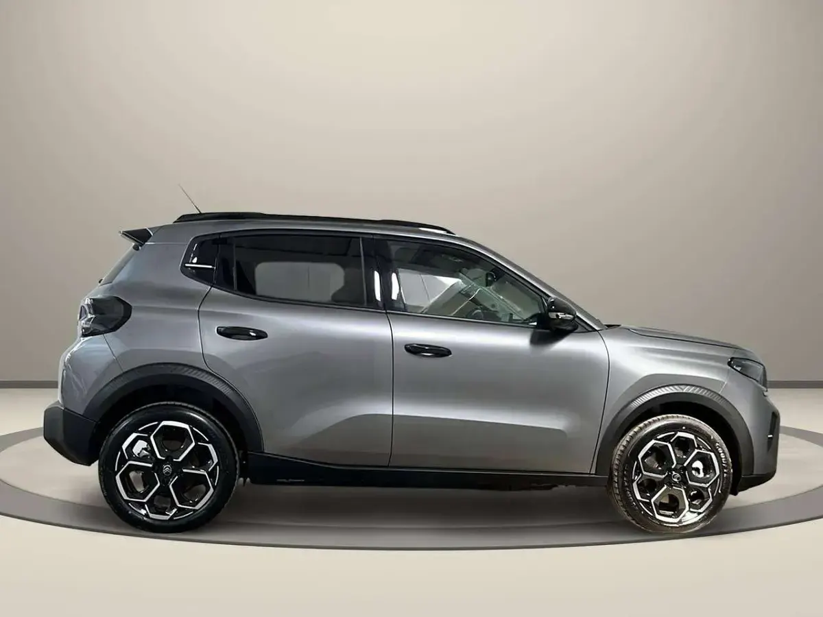 Usata Citroën e-C3 83 kW (113 CV) 2024 Grigio scuro / metallizzato SUV
