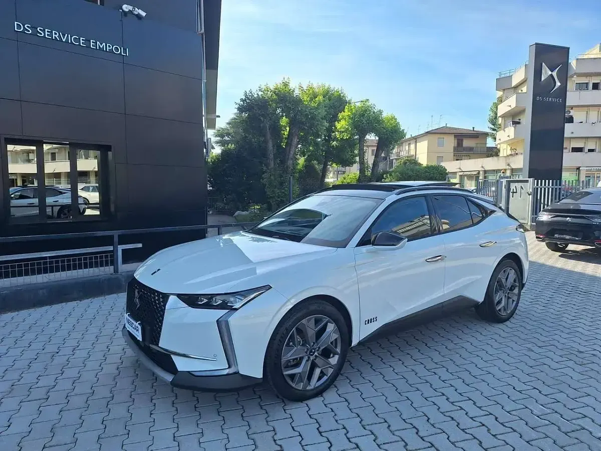 Usata DS Automobiles DS4 Crossback Trocadero 131 CV (96 kW) 2022 Bianco SUV