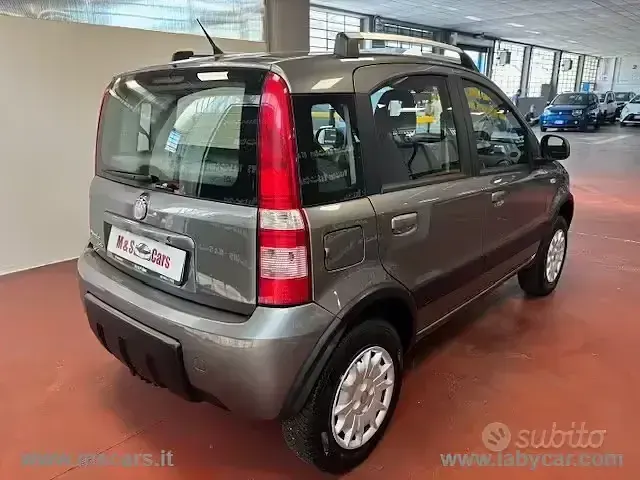 Usata Fiat Panda 4x4 Climbing 69 CV (50 kW) 2011 Grigio Utilitaria