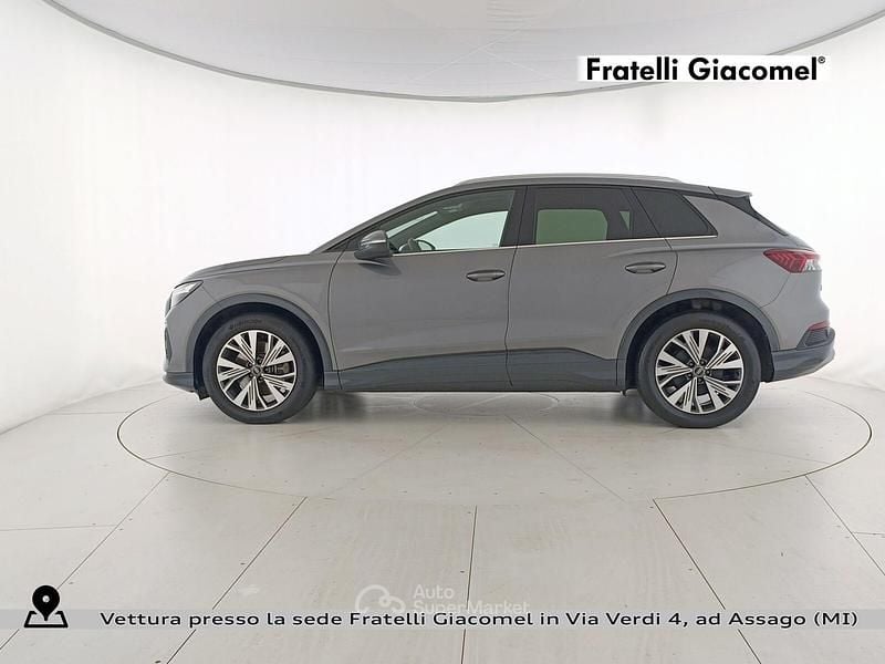 Usata Audi Q4 e-tron Advanced 210 kW (286 CV) 2022 Grigio tifone metallizzato SUV
