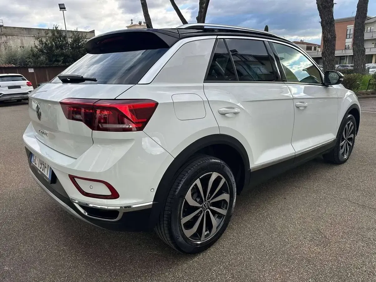 Usata VW T-Roc Style 116 CV (85 kW) 2023 Bianco SUV