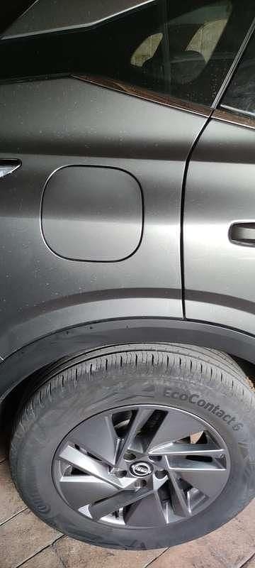 Usata Nissan Qashqai Acenta Premium 140 CV (102 kW) 2023 Argento SUV