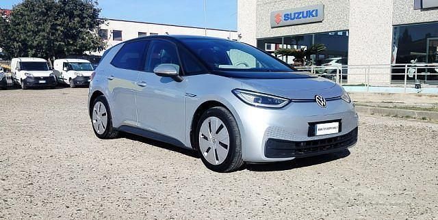Grigio / metallizzato Usata 2021 VW ID.3 Life Due volumi | 19.900 € (Buon prezzo) - Immagine 1/4