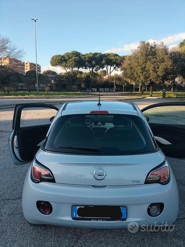 Usata Opel Adam 70 CV (51 kW) 2014 Grigio Utilitaria