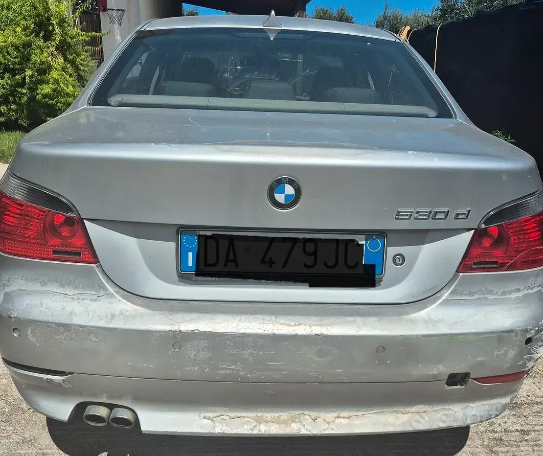 Usata BMW 530 177 CV (130 kW) 2007 Grigio Berlina