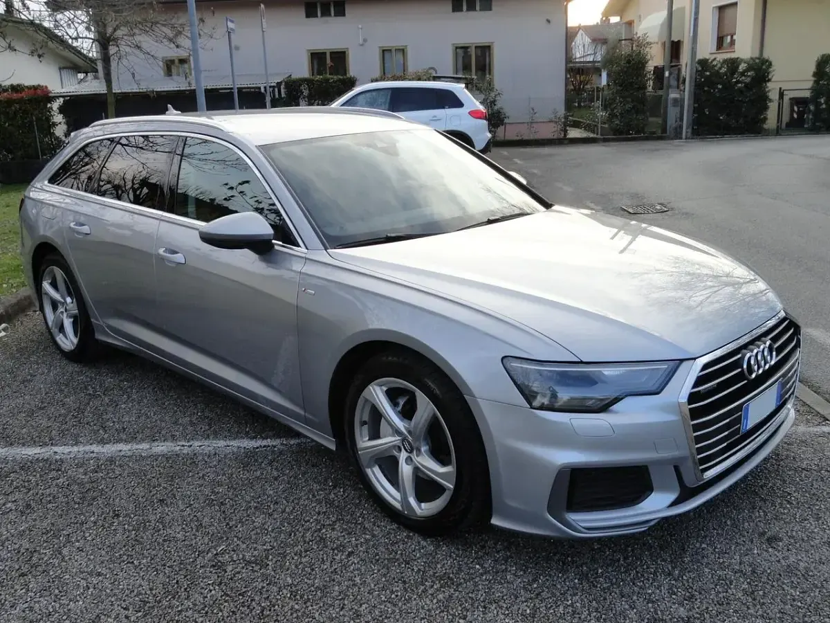 Usata Audi A6 Sport 203 CV (149 kW) 2019 Grigio Station wagon