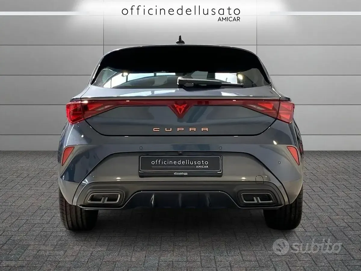 Usata Cupra Leon 150 CV (110 kW) 2025 Berlina