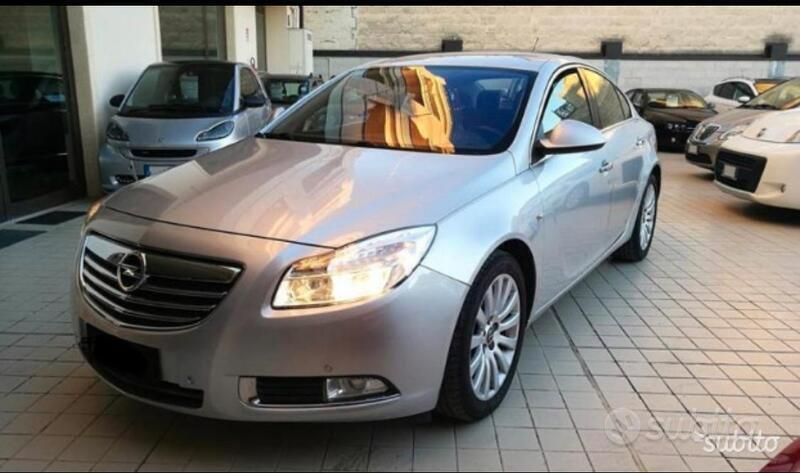 Usata Opel Insignia 130 CV (95 kW) 2010 Grigio Berlina