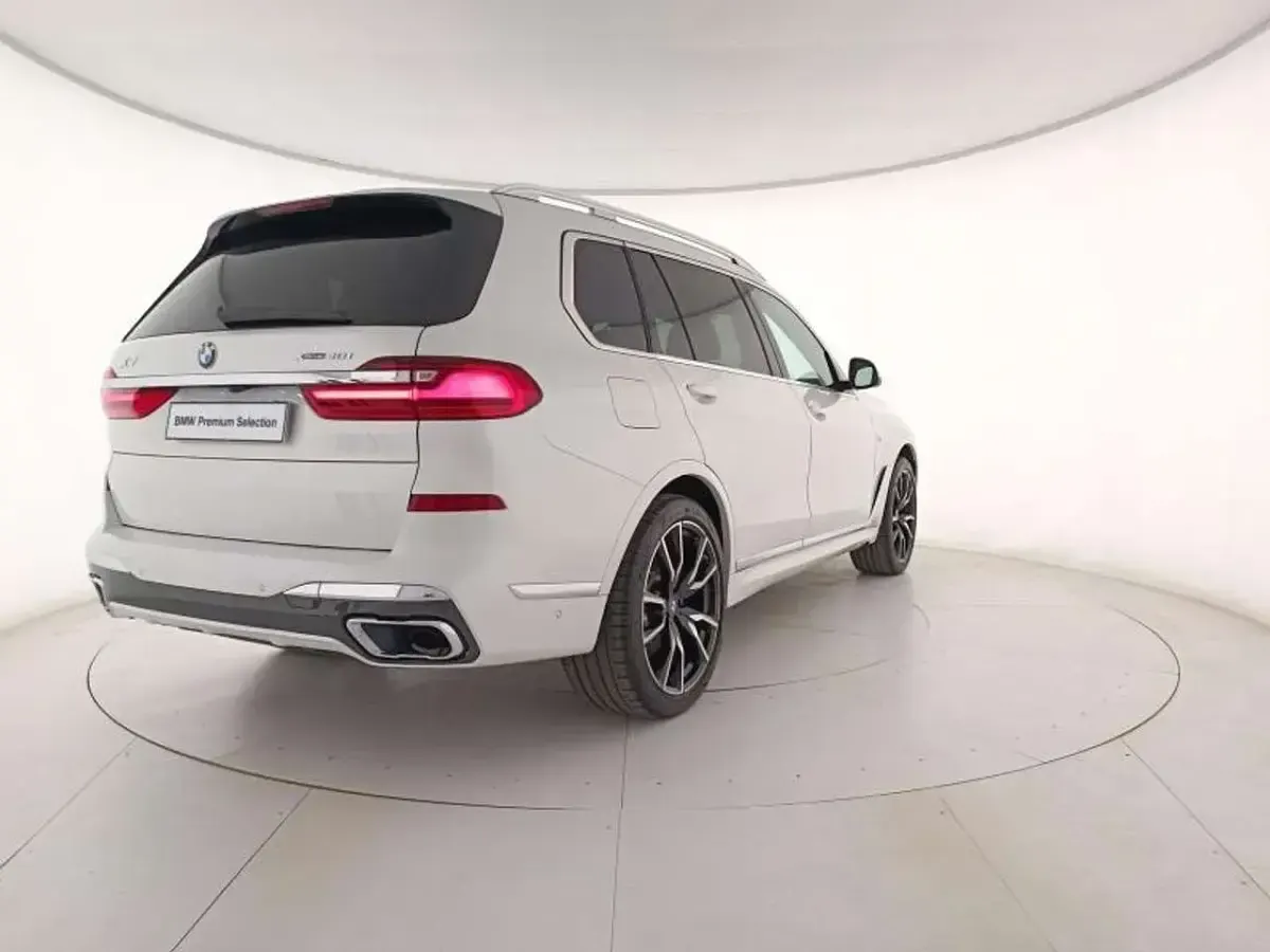 Usata BMW X7 Comfort Edition 333 CV (244 kW) 2021 Bianco SUV