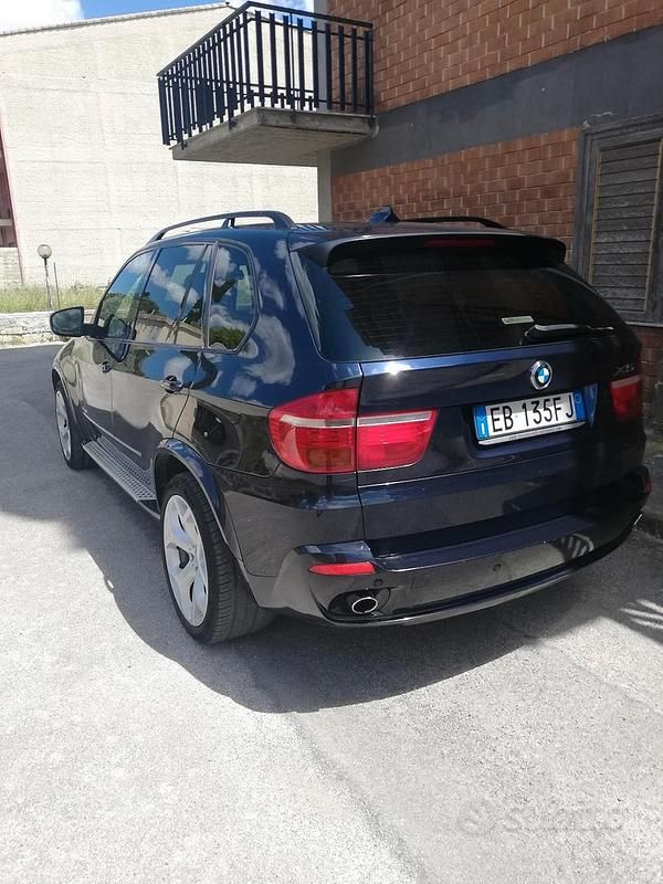 Begagnad BMW X5 245 HK (180 kW) 2011 Blå SUV