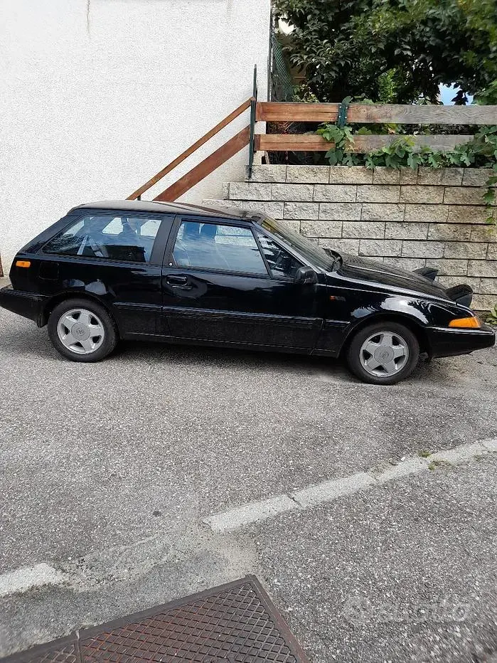 Usata Volvo 480 109 CV (80 kW) 1989 Nero Coupé