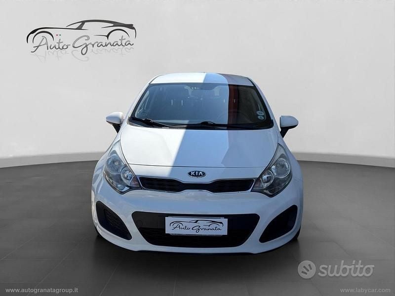 Usata Kia Rio EX 90 CV (66 kW) 2012 Bianco Berlina