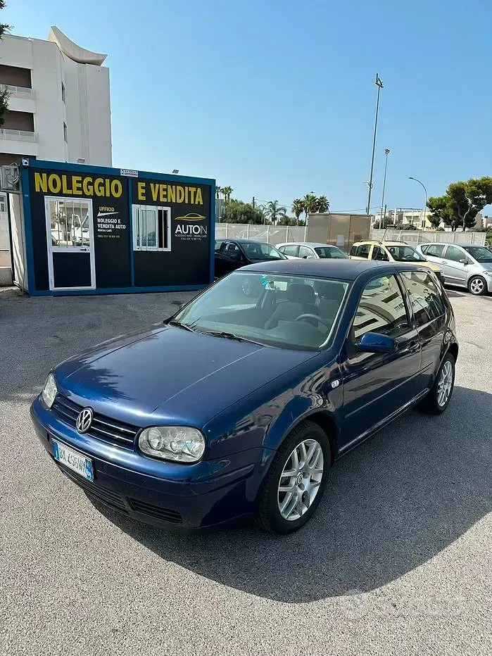 Usata VW Golf IV Highline 130 CV (95 kW) 2001 Verde Berlina