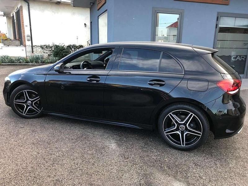 Usata Mercedes A200 Premium 163 CV (119 kW) 2019 Nero Berlina