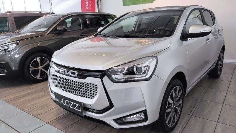 Nuevo EVO Evo 3 2026 Plateado SUV