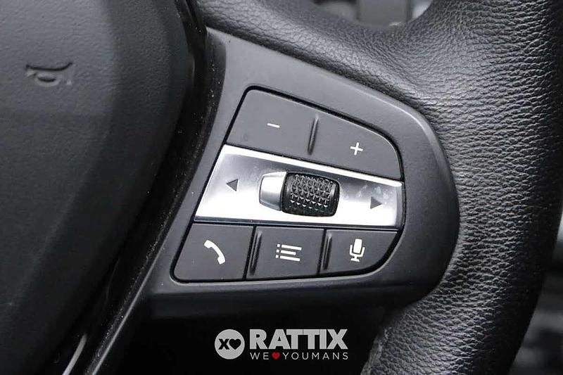 Usata BMW 116 Advantage 116 CV (85 kW) 2022 Grigio chiaro Utilitaria