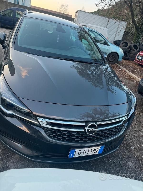 Usata Opel Astra 110 CV (80 kW) 2016 Station wagon