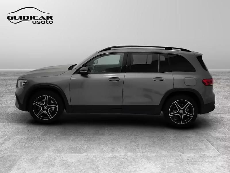 Usata Mercedes GLB200 Premium 150 CV (110 kW) 2022 Grigio SUV