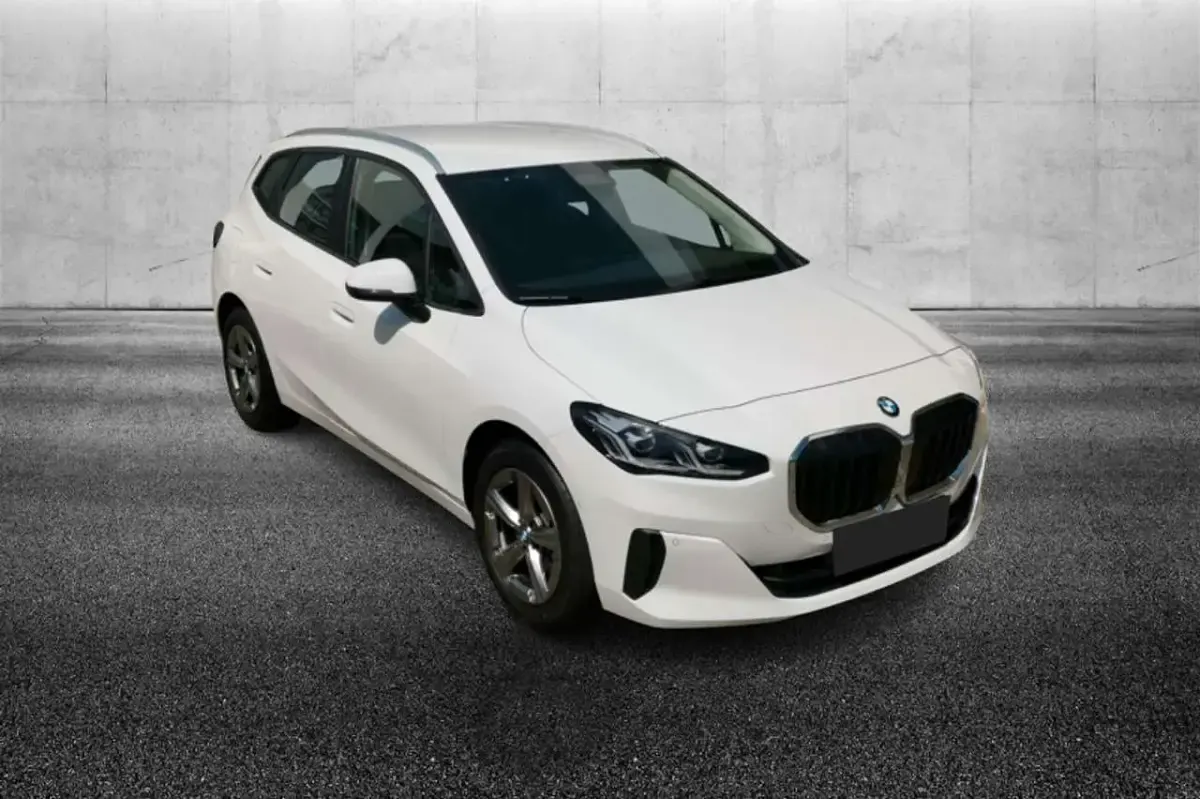 Usata BMW 218 Active Tourer Efficient Dynamics 150 CV (110 kW) 2022 Bianco Monovolume