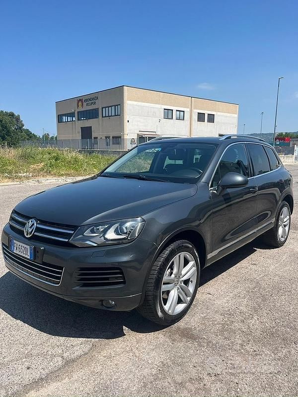 Usata VW Touareg 204 CV (150 kW) 2014 Nero SUV