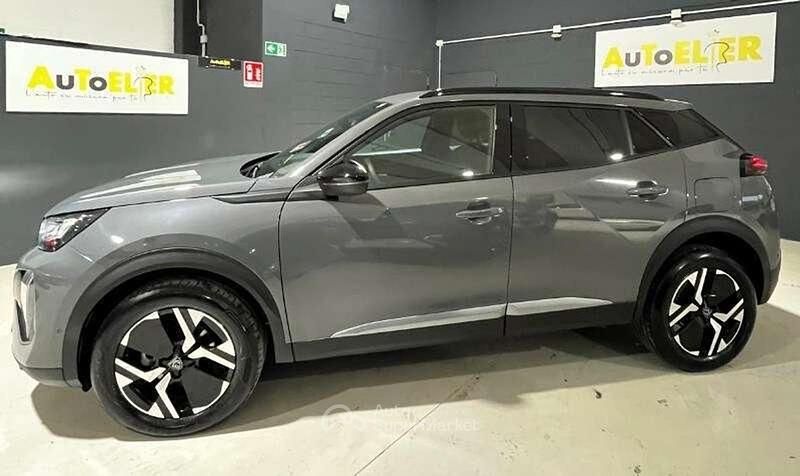 Usata Peugeot 2008 Allure 102 CV (75 kW) 2025 Grigio SUV