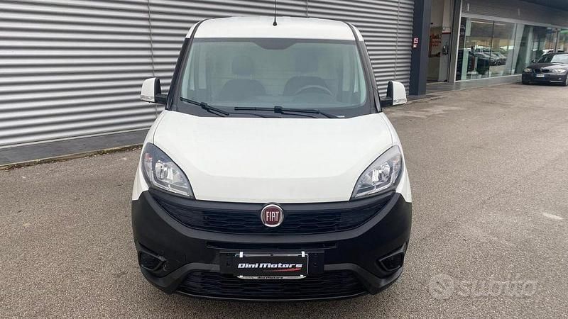 Usata Fiat Doblò S 95 CV (69 kW) 2018 Bianco Monovolume