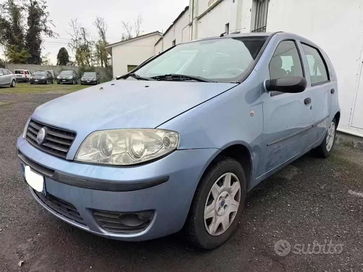 Usata Fiat Punto Classica 60 CV (44 kW) 2007 Grigio Utilitaria
