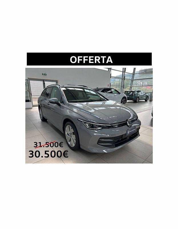 Usata VW Golf VIII Life 150 CV (110 kW) 2024 Moonstone grey Station wagon