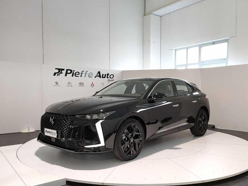Nero perla Nuova 2025 DS Automobiles DS4 Berlina | 30.900 € (Buon prezzo) - Immagine 1/4