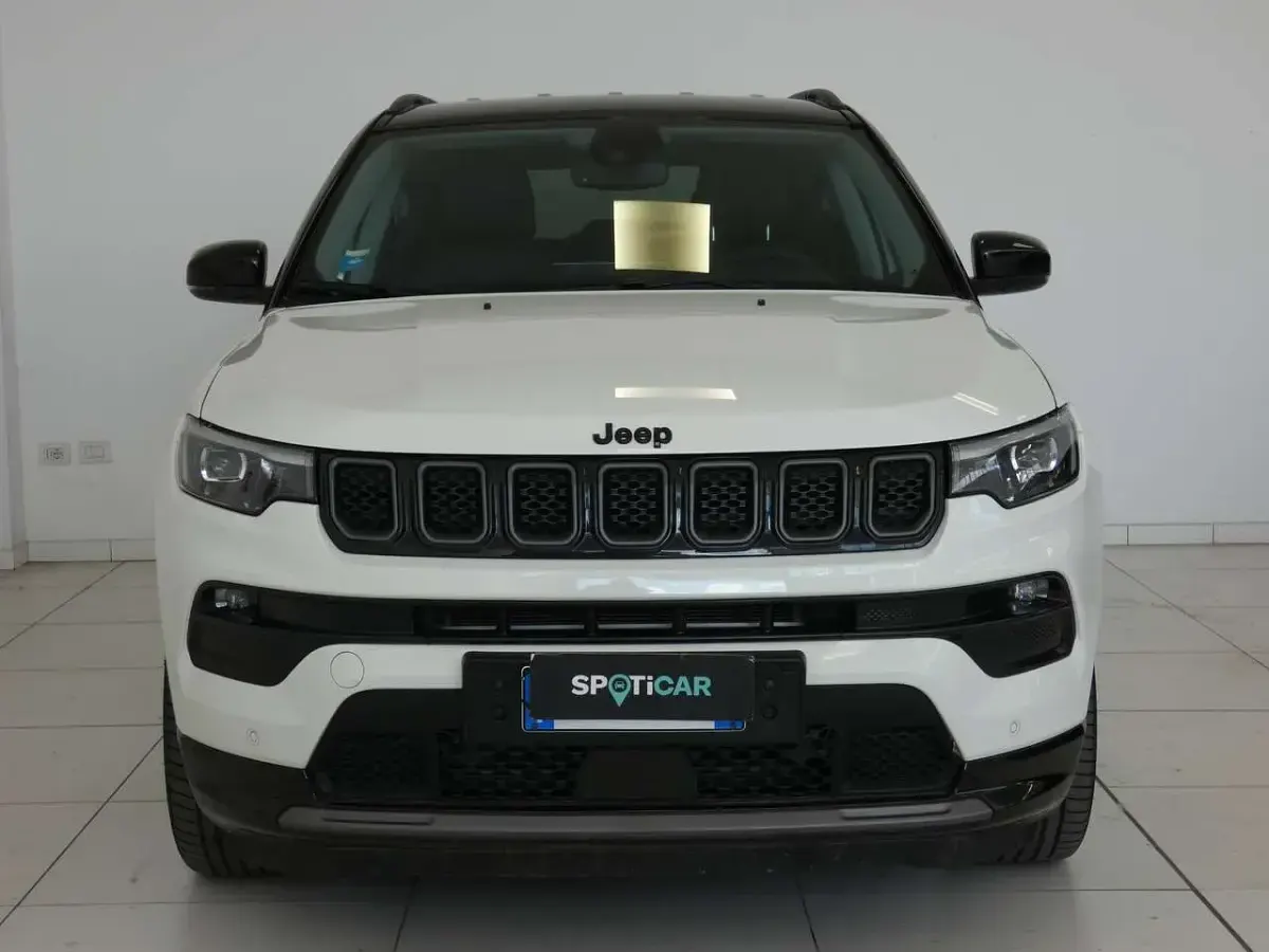 Usata Jeep Compass Summit 131 CV (96 kW) 2025 Bianco SUV