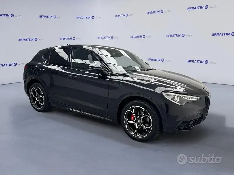 Usata Alfa Romeo Stelvio Veloce 210 CV (154 kW) 2022 Blu misano [756]  metallizzato SUV