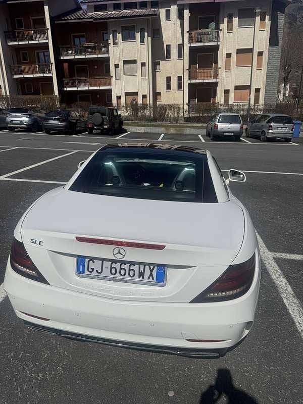 Usata Mercedes SLC200 AMG line 184 CV (135 kW) 2018 Cabrio