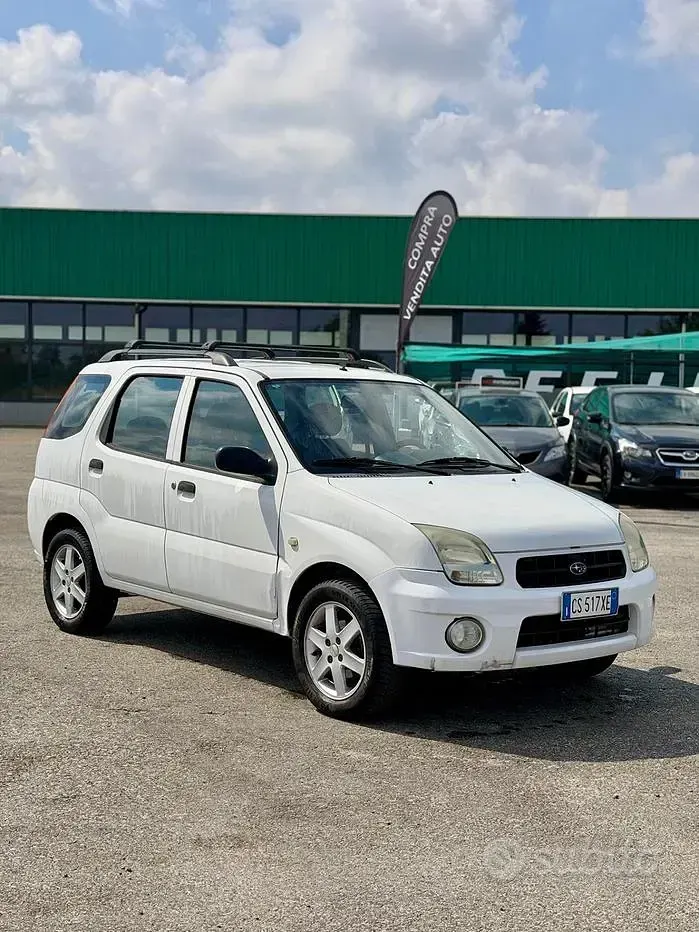 Usata Subaru Justy 94 CV (69 kW) 2005 Bianco Utilitaria