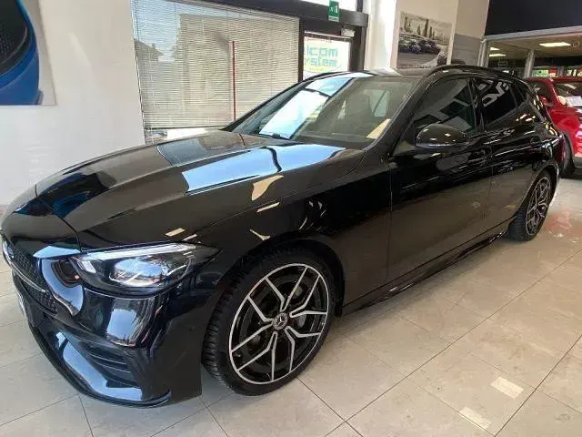 Usata Mercedes C200 AMG Line Premium 163 CV (119 kW) 2024 Nero Station wagon