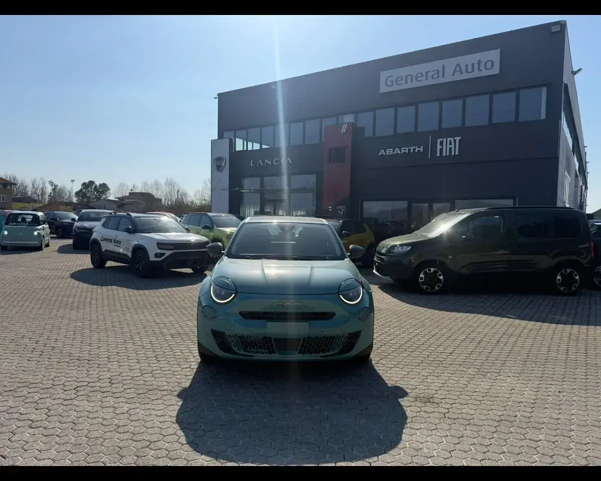 Usata Fiat 600 110 CV (80 kW) 2024 Blu/azzurro SUV