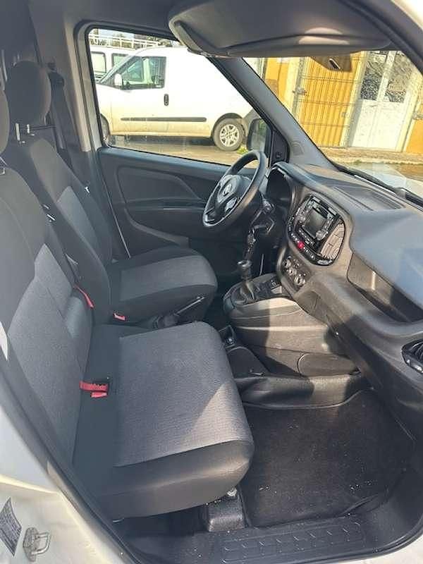 Usata Fiat Doblò 120 CV (88 kW) 2021 Monovolume