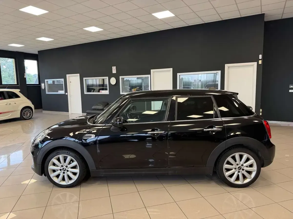 Usado Mini Cooper Seven 136 HP (100 kW) 2017 Preto Citadino