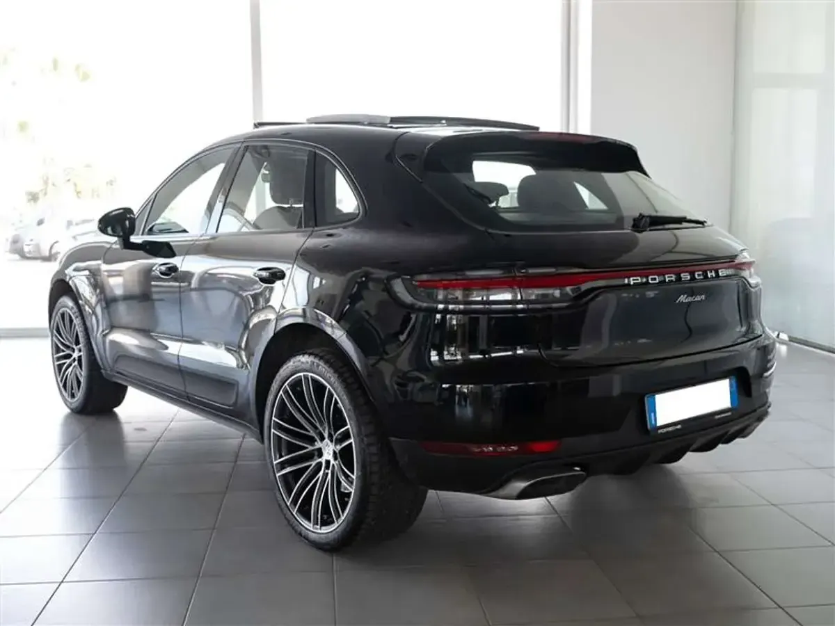 Usata Porsche Macan 245 CV (180 kW) 2021 Nero SUV