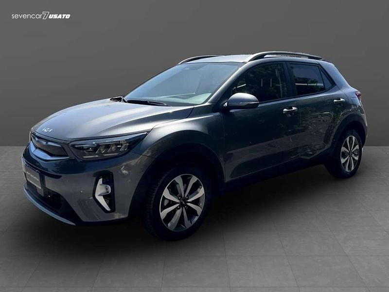 Grigio Usata 2024 Kia Stonic Style SUV | 14.650 € (Ottimo prezzo) - Immagine 1/4