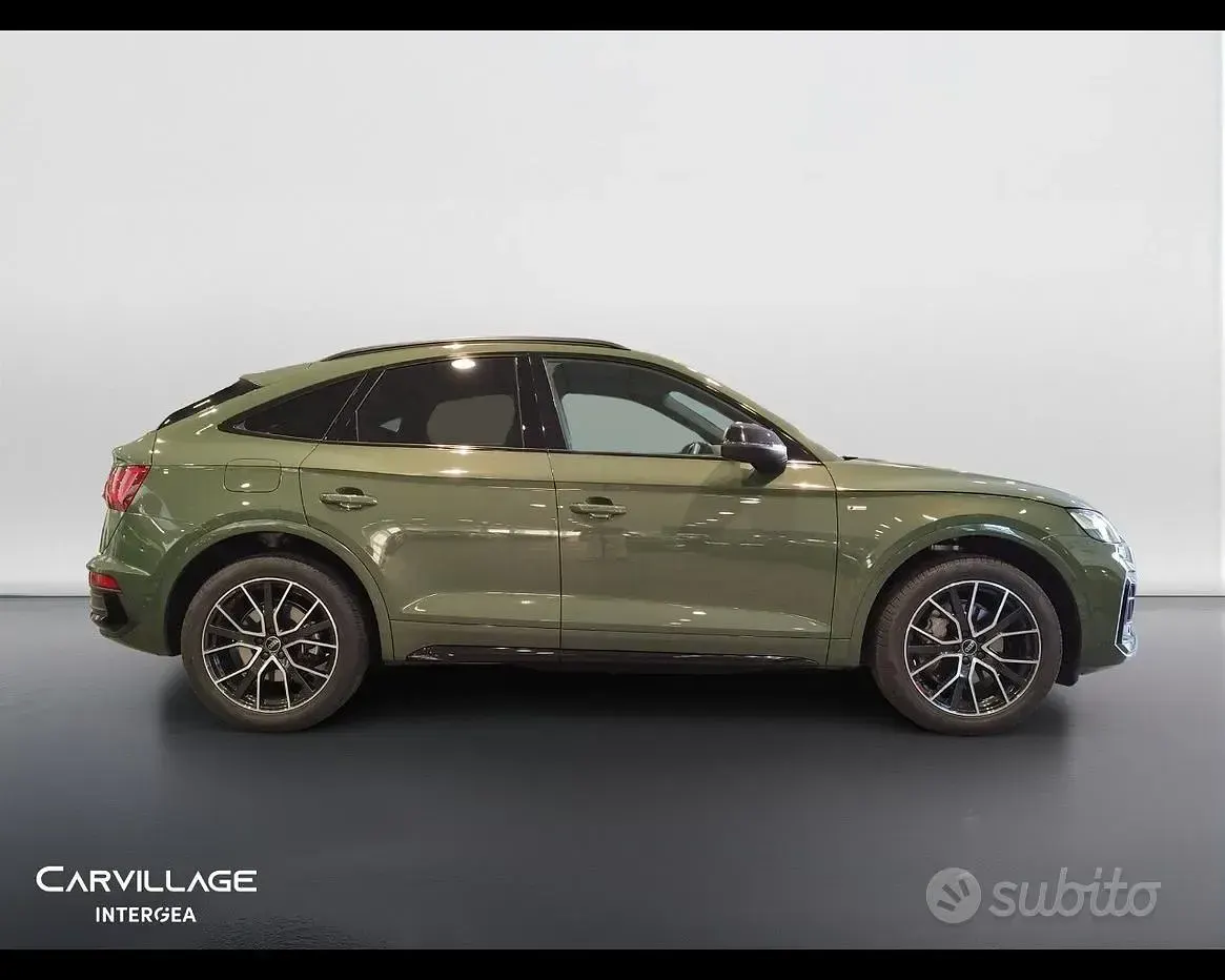Usata Audi Q5 Sportback S-Line 204 CV (150 kW) 2025 Verde SUV