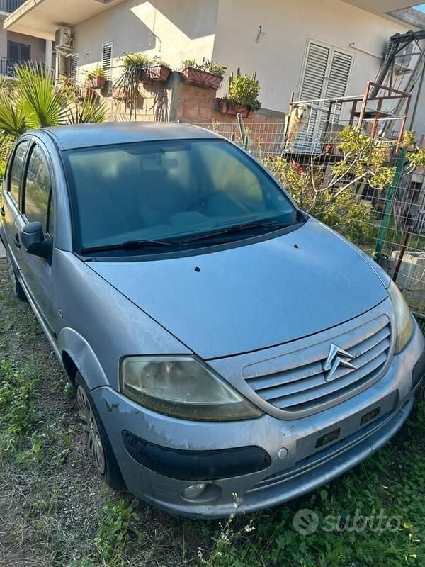 Grigio Usata 2002 Citroën C3 Due volumi | 200 € - Immagine 1/2
