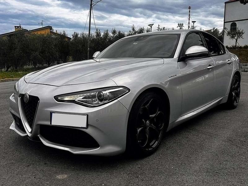 Usata Alfa Romeo Giulia 211 CV (155 kW) 2018 Grigio Berlina