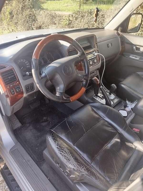 Usata Mitsubishi Pajero 160 CV (117 kW) 2003 Argento SUV