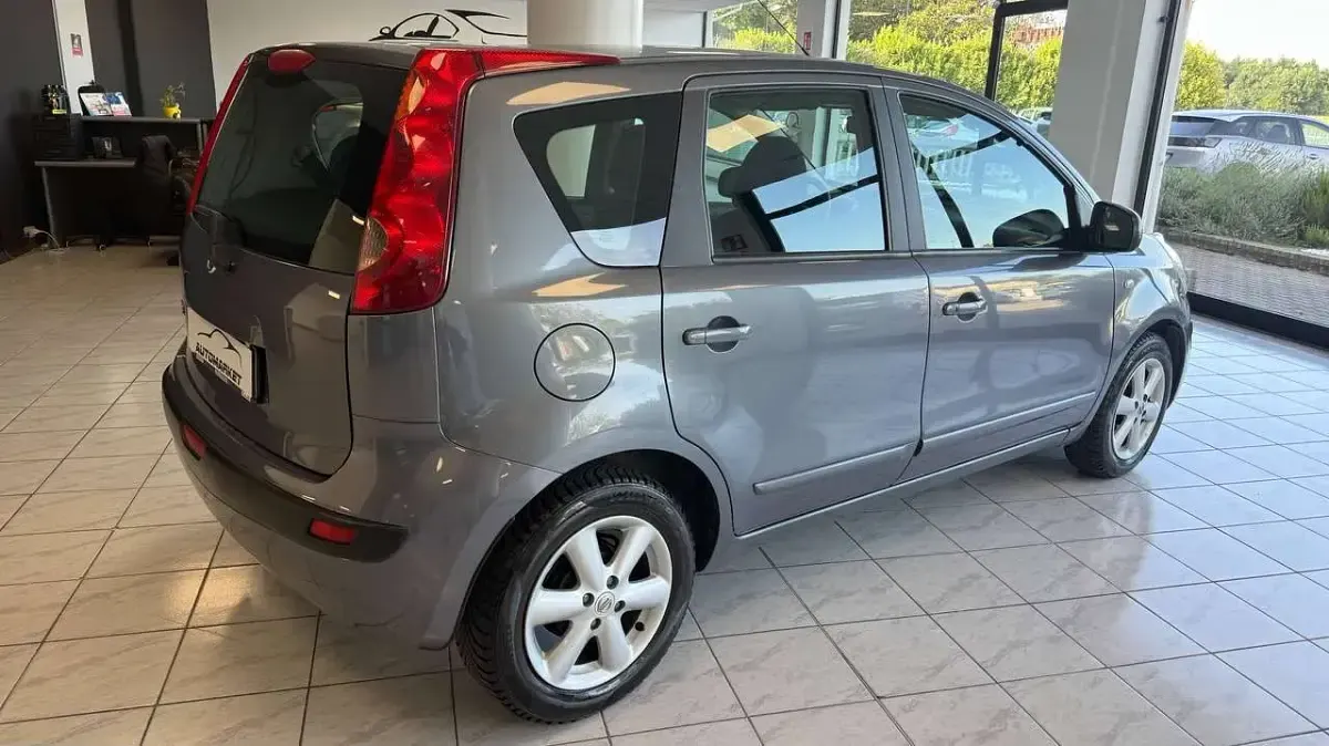 Usata Nissan Note Acenta 88 CV (64 kW) 2007 Grigio Utilitaria