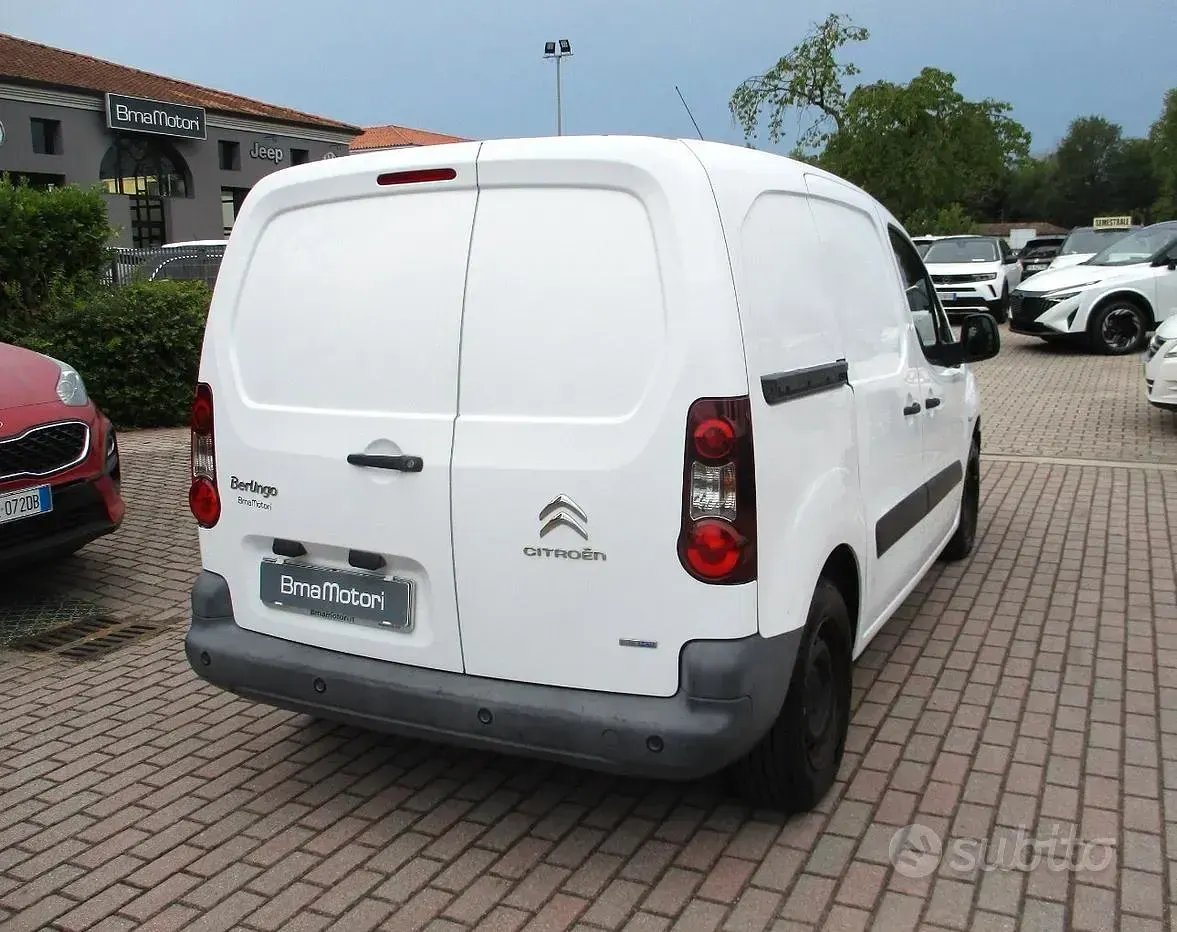 Usata Citroën Berlingo 100 CV (73 kW) 2016 Bianco Monovolume