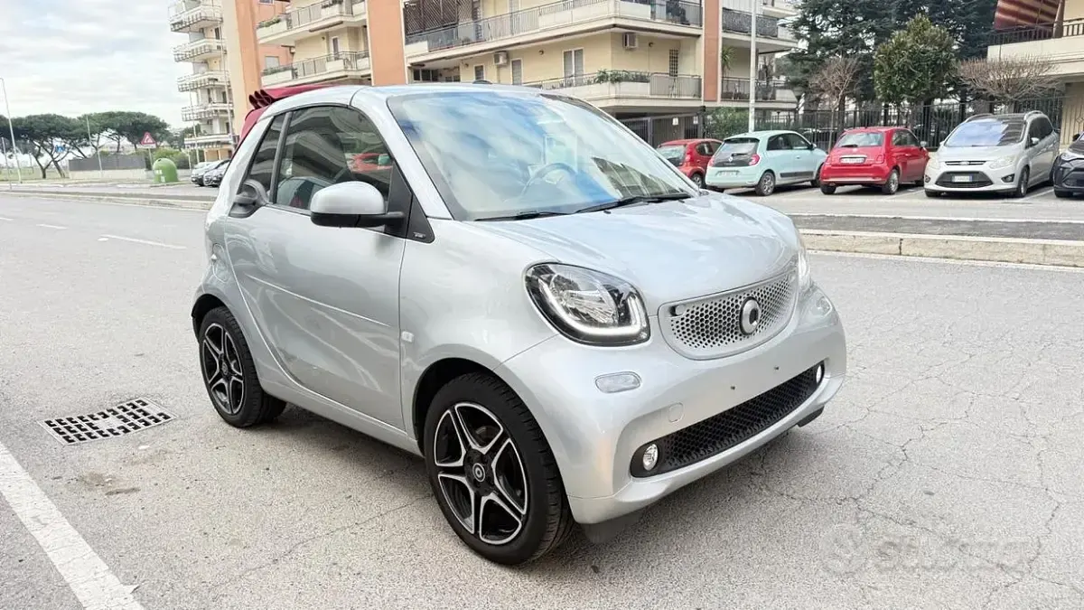 Usata Smart ForTwo Cabrio Prime 90 CV (66 kW) 2019 Grigio Cabrio