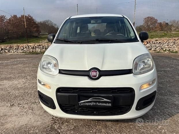 Usata Fiat Panda Lounge 95 CV (69 kW) 2016 Bianco Utilitaria