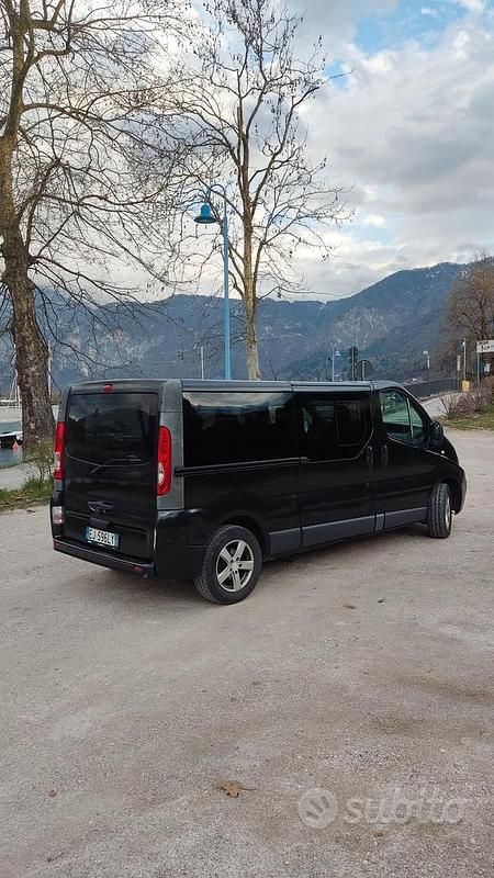 Usata Renault Trafic 116 CV (85 kW) 2011 Nero Monovolume
